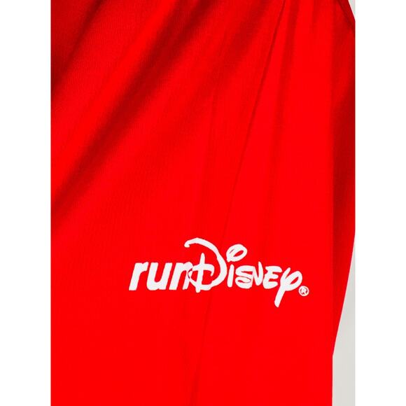 NWOT (M) Run Disney Marathon 2025 Walt Disney World Mens Long Sleeve T Red - Picture 5 of 11